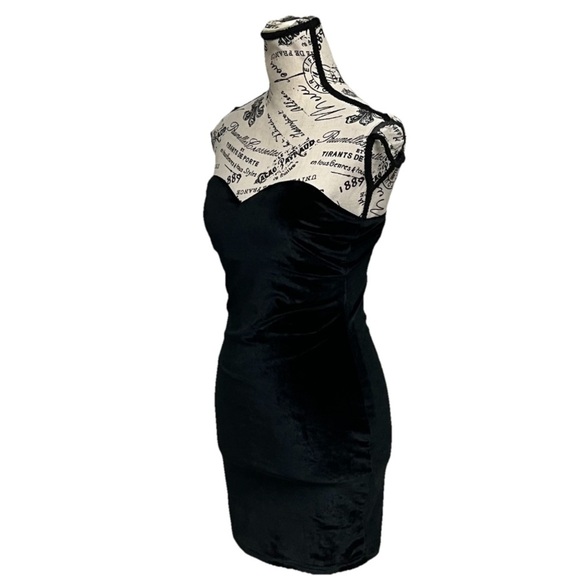 Urban Outfitters Diana Velvet HOCO Sweetheart Mini Dress Black Goth M Witch - Picture 4 of 11